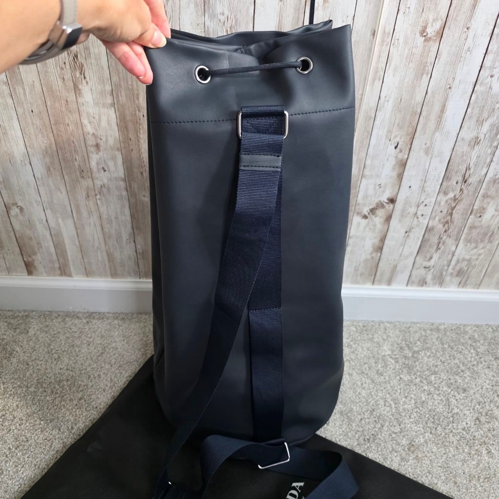 Men's Prada Luna Rossa Ocean Navy Red Drawstring Bag - Picture 5 of 8